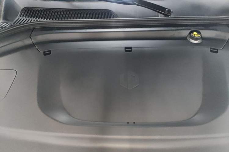 Used Leapmotor C11 2026 All-Electric 640 LiDAR Prestige Edition Engine Bay