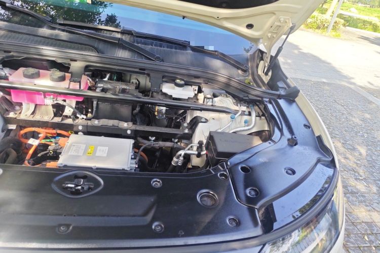 Used Leapmotor C11 2026 All-Electric 640 LiDAR Prestige Edition Engine Bay Left
