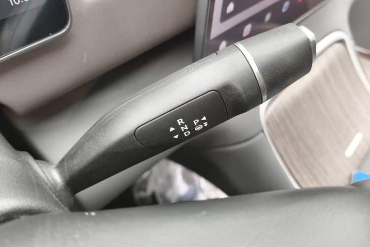 Used Leapmotor C11 2026 All-Electric 640 LiDAR Prestige Edition Gear Lever