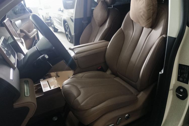 Used Leapmotor C11 2026 Range-Extended 300 LiDAR Prestige Edition Left Front Seat