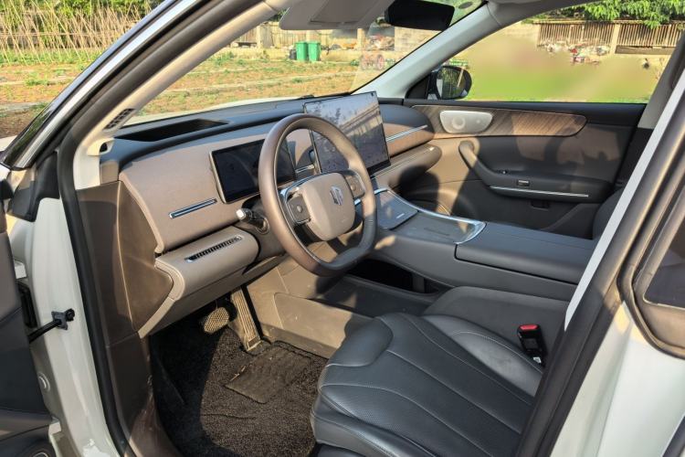 Used Leapmotor C11 2026 All-Electric 640 LiDAR Prestige Edition Left Front Seat