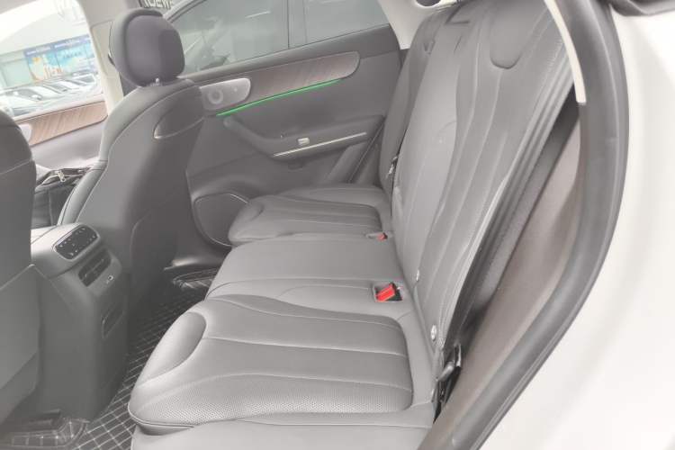 Used Leapmotor C11 2026 All-Electric 640 LiDAR Prestige Edition Left Rear Seat