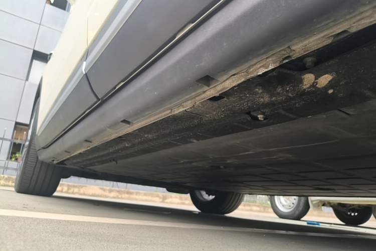 Used Leapmotor C11 2026 All-Electric 640 LiDAR Prestige Edition Left Side Sill