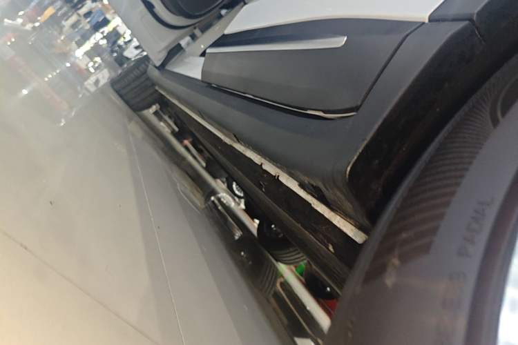 Used Leapmotor C11 2026 All-Electric 640 LiDAR Edition Left Side Sill