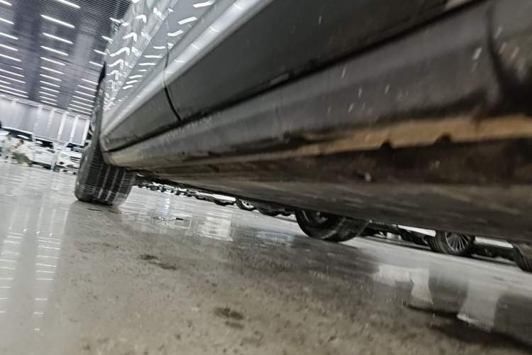 Used Leapmotor C11 2026 All-Electric 640 LiDAR Prestige Edition Left Side Sill