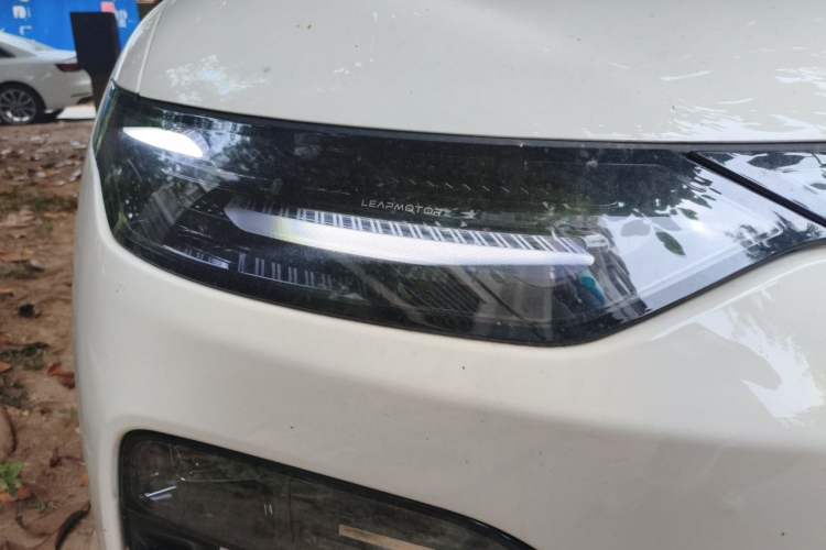 Used Leapmotor C11 2026 All-Electric 640 LiDAR Prestige Edition Right Front Headlight
