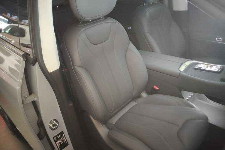 Used Leapmotor C11 2026 All-Electric 640 LiDAR Edition Right Front Seat