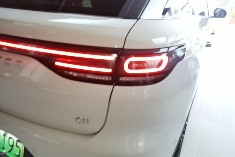 Used Leapmotor C11 2026 Range-Extended 300 LiDAR Prestige Edition Right Rear Taillight