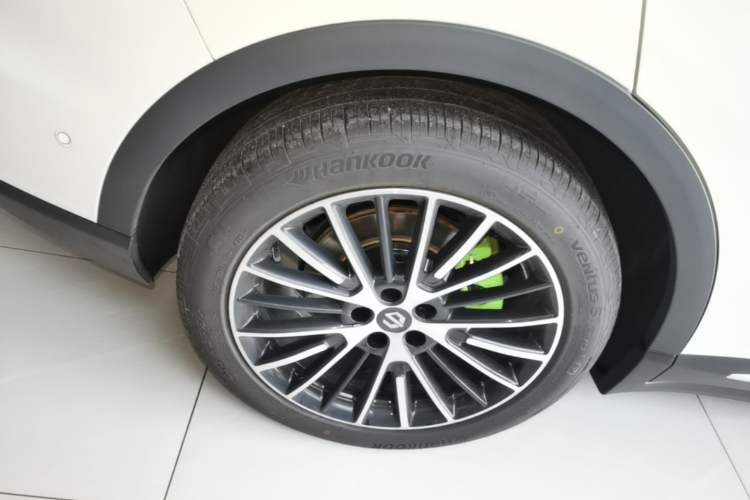 Used Leapmotor C11 2026 Range-Extended 300 LiDAR Prestige Edition Right Rear Wheel Hub