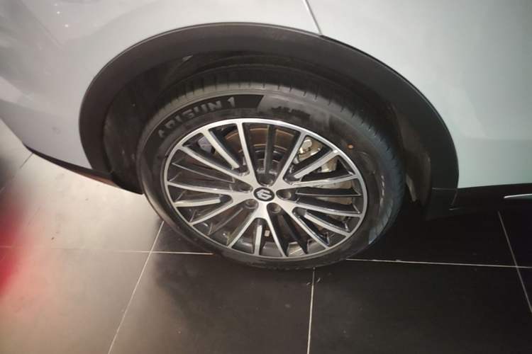 Used Leapmotor C11 2026 All-Electric 640 LiDAR Edition Right Rear Wheel Hub