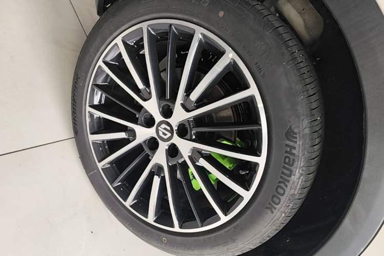 Used Leapmotor C11 2026 All-Electric 640 LiDAR Prestige Edition Right Rear Wheel Hub