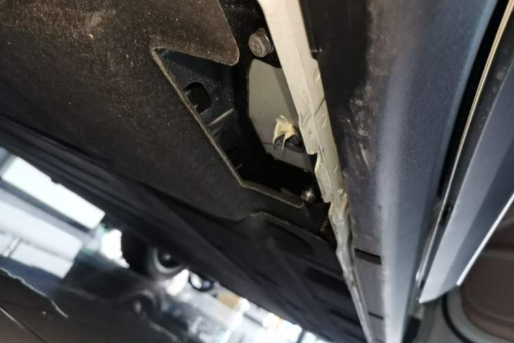 Used Leapmotor C11 2026 Range-Extended 300 LiDAR Prestige Edition Right Side Sill