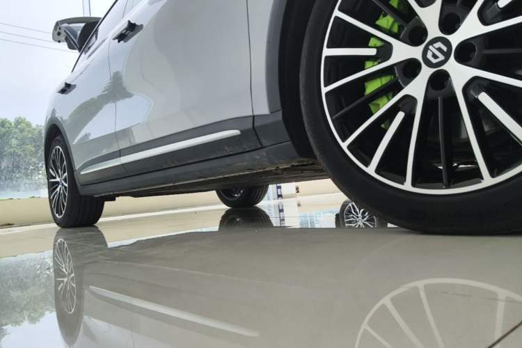 Used Leapmotor C11 2026 All-Electric 640 LiDAR Prestige Edition Right Side Sill