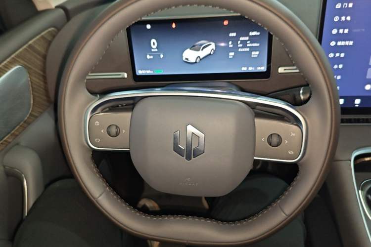 Used Leapmotor C11 2026 All-Electric 640 LiDAR Edition Steering Wheel