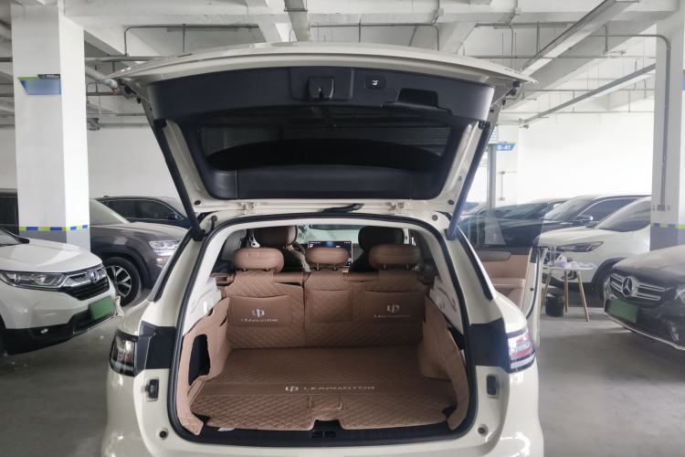Used Leapmotor C11 2026 Range-Extended 300 LiDAR Prestige Edition Trunk