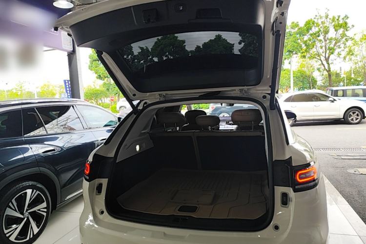 Used Leapmotor C11 2026 All-Electric 640 LiDAR Prestige Edition Trunk