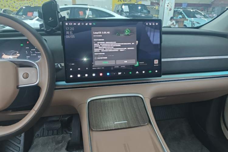 Used Leapmotor C11 2026 All-Electric 640 LiDAR Prestige Edition Audio And AC Panel