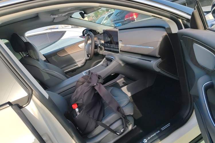 Used Leapmotor C11 2026 Range-Extended 300 LiDAR Edition Right Front Seat