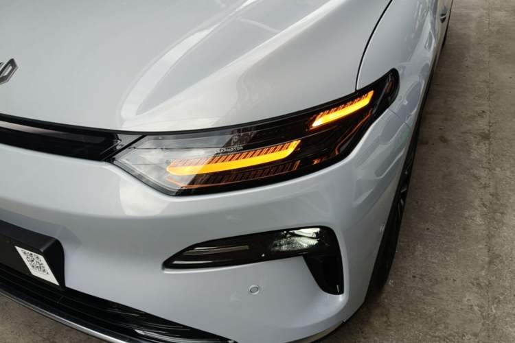 Used Leapmotor C11 - 2027 Pure Electric 640 LiDAR Smart Prestige Edition Left Front Headlight