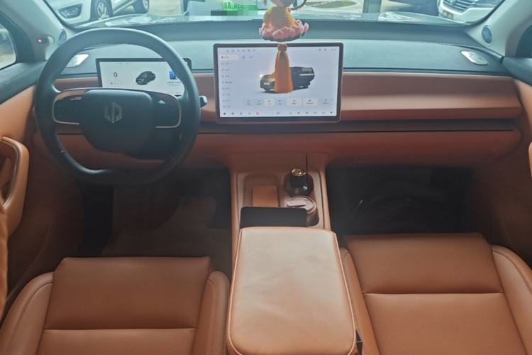Used Leapmotor C16 2024 Range-Extended 200 Luxury Edition Center Console