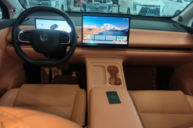 Used Leapmotor C16 2024 Range-Extended 200 Luxury Edition Center Console