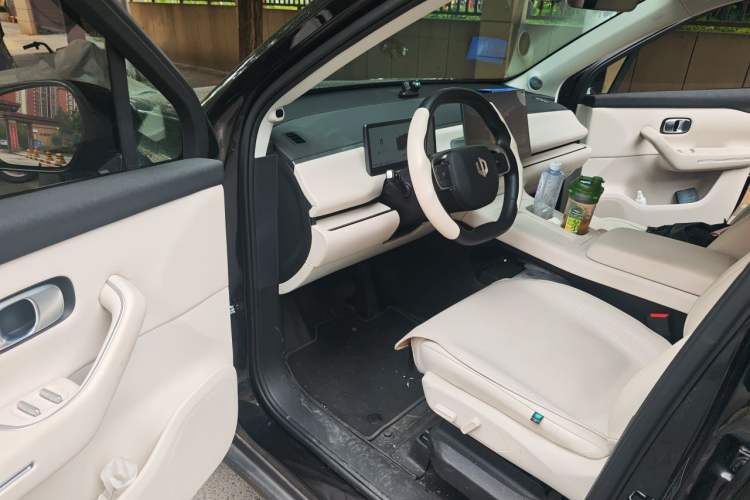 Used Leapmotor C16 2024 Range-Extended 200 LiDAR Edition Driver Seat