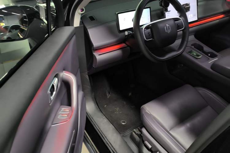Used Leapmotor C16 2024 Range-Extended 200 Luxury Edition Driver Seat