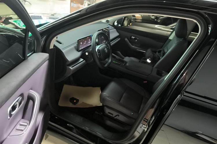 Used Leapmotor C16 2024 Range-Extended 200 Luxury Edition Driver Seat