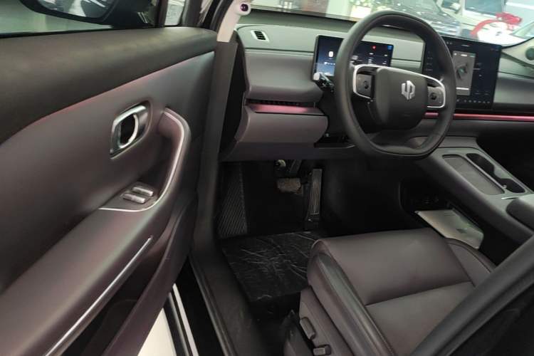 Used Leapmotor C16 2024 All-Electric 580 Luxury Edition Driver Seat