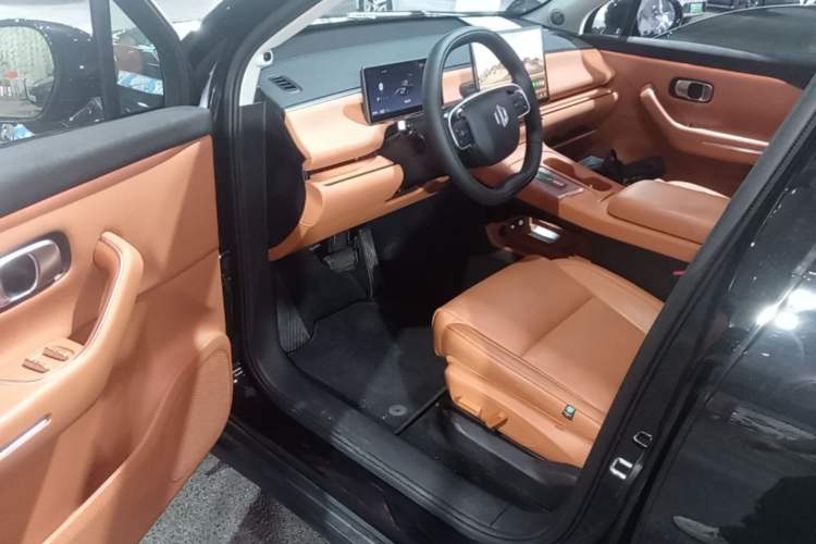 Used Leapmotor C16 2024 All-Electric 580 Luxury Edition Driver Seat