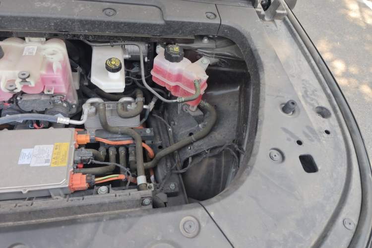 Used Leapmotor C16 2024 Pure Electric 520 Deluxe Edition Engine Bay Left