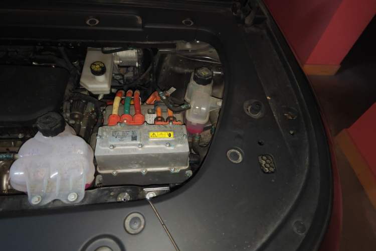 Used Leapmotor C16 2024 Range-Extended 200 Luxury Edition Engine Bay Left