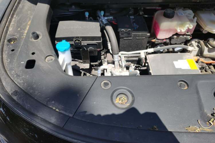 Used Leapmotor C16 2024 All-Electric 580 Luxury Edition Engine Bay Right