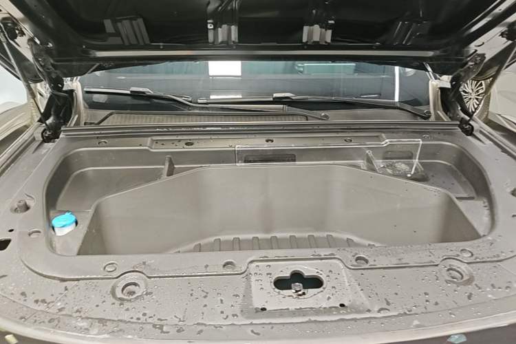 Used Leapmotor C16 2024 All-Electric 580 Luxury Edition Engine Bay