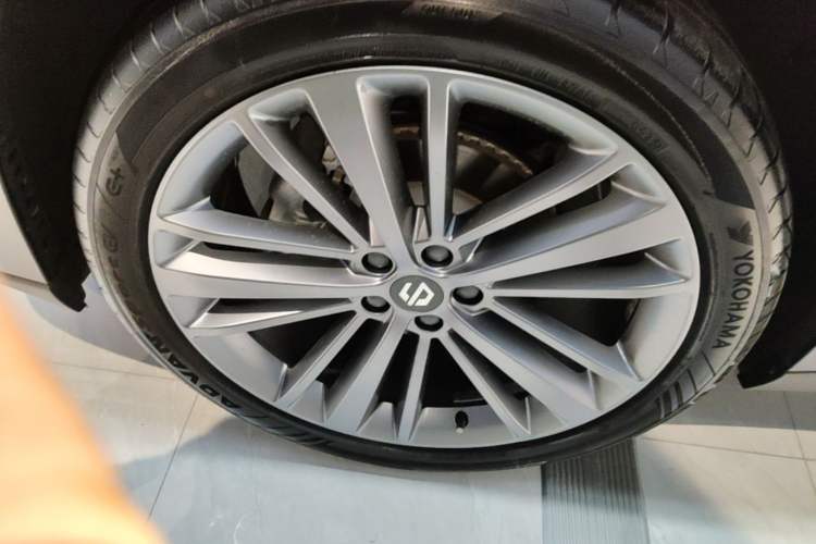 Used Leapmotor C16 2024 Range-Extended 200 Luxury Edition Exterior 4