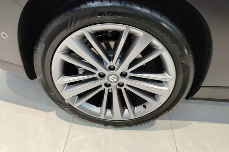 Used Leapmotor C16 2024 Range-Extended 200 Luxury Edition Exterior 5