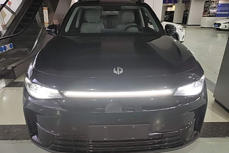 Used Leapmotor C16 2024 Range-Extended 200 Luxury Edition Front