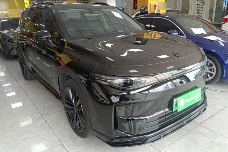 Used Leapmotor C16 2024 Range-Extended 200 Luxury Edition Front Right 45 Deg