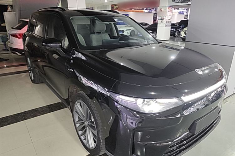 Used Leapmotor C16 2024 Range-Extended 200 Luxury Edition Front Right 45 Deg