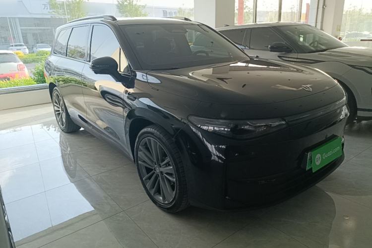 Used Leapmotor C16 2024 Range-Extended 200 Luxury Edition Front Right 45 Deg