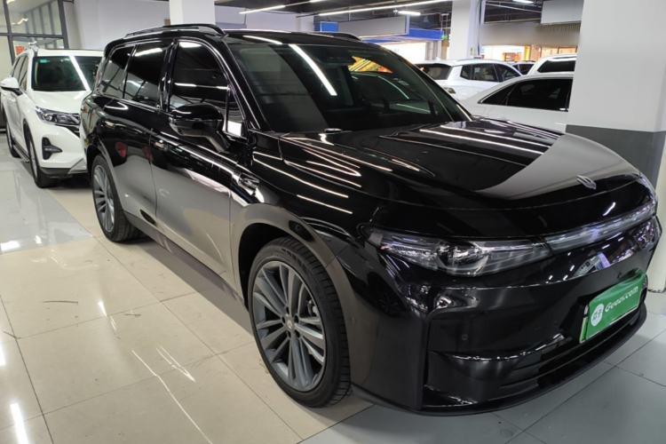 Used Leapmotor C16 2024 Range-Extended 200 Luxury Edition Front Right 45 Deg