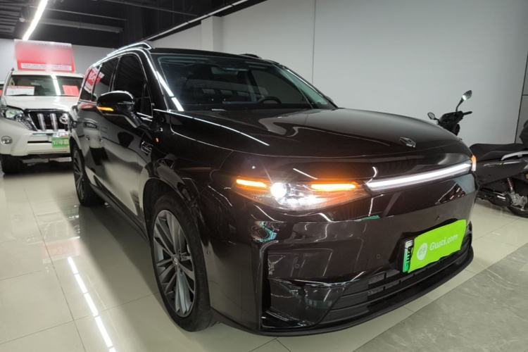 Used Leapmotor C16 2024 Range-Extended 200 Luxury Edition Front Right 45 Deg
