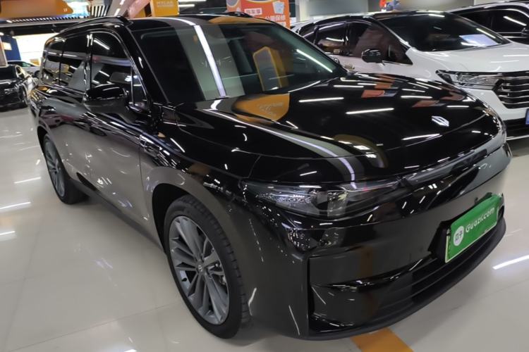 Used Leapmotor C16 2024 All-Electric 580 Luxury Edition Front Right 45 Deg