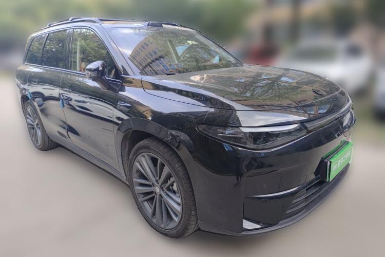 Used Leapmotor C16 2024 All-Electric 580 Luxury Edition Front Right 45 Deg