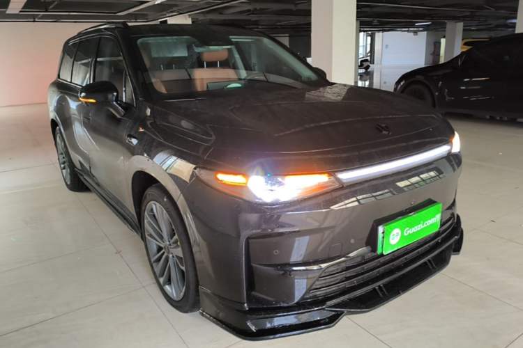 Used Leapmotor C16 2024 Range-Extended 200 Luxury Edition Front Right 45 Deg