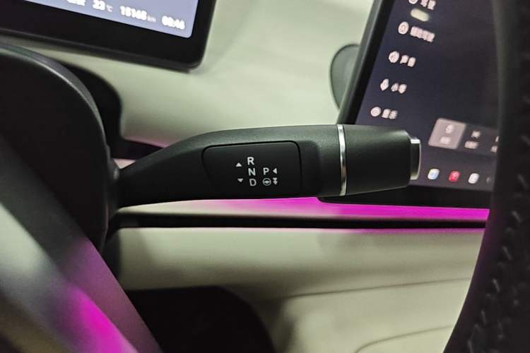 Used Leapmotor C16 2024 Range-Extended 200 Luxury Edition Gear Lever