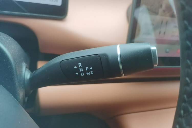 Used Leapmotor C16 2024 Range-Extended 200 Smart Enjoyment Edition Gear Lever
