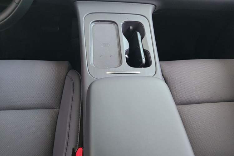 Used Leapmotor C16 2024 All-Electric 580 Luxury Edition Gear Lever