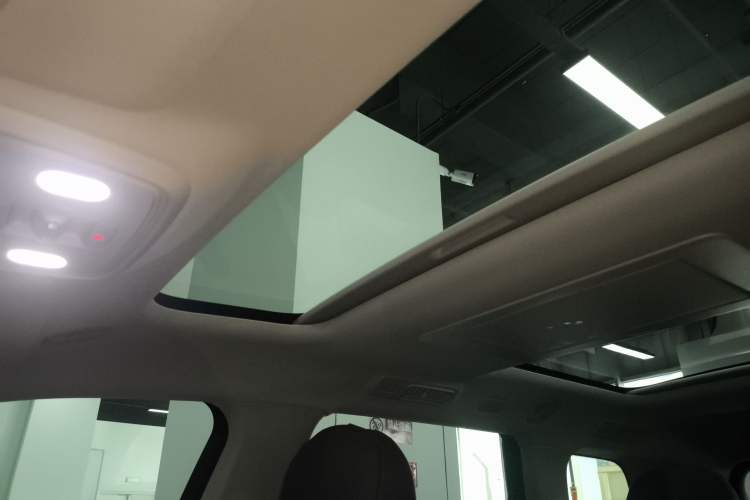 Used Leapmotor C16 2024 Range-Extended 200 Luxury Edition Headliner