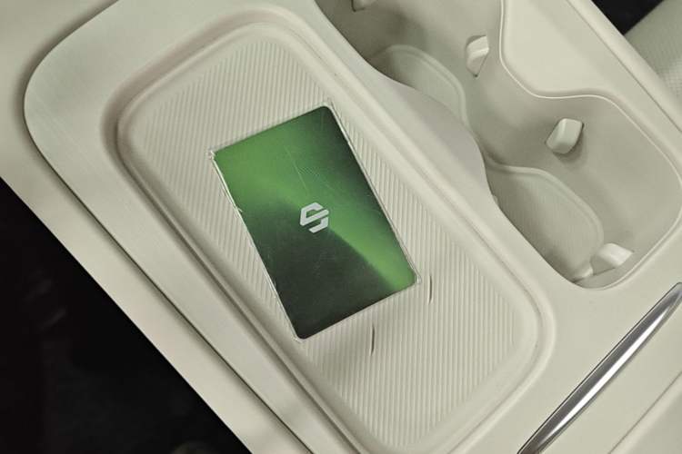 Used Leapmotor C16 2024 Range-Extended 200 Luxury Edition Interior 1
